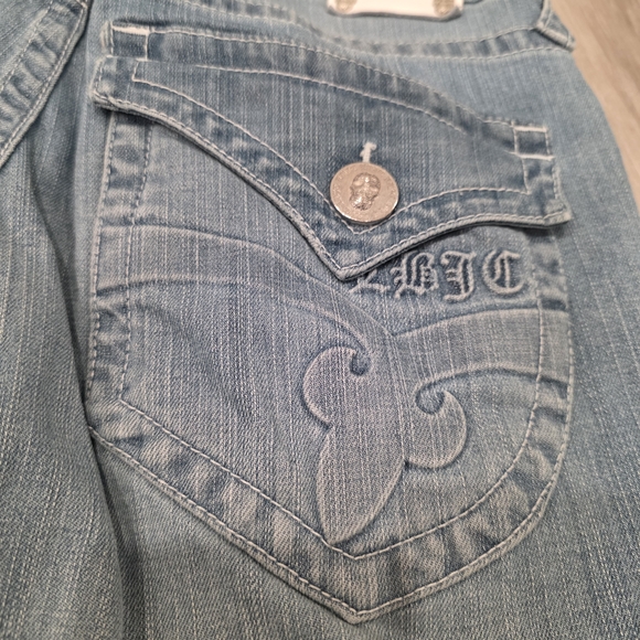 Laguna Beach Jean Co. Women’s Acid Wash Skull Studded Low Waist Straight Size 31 - Picture 3 of 15